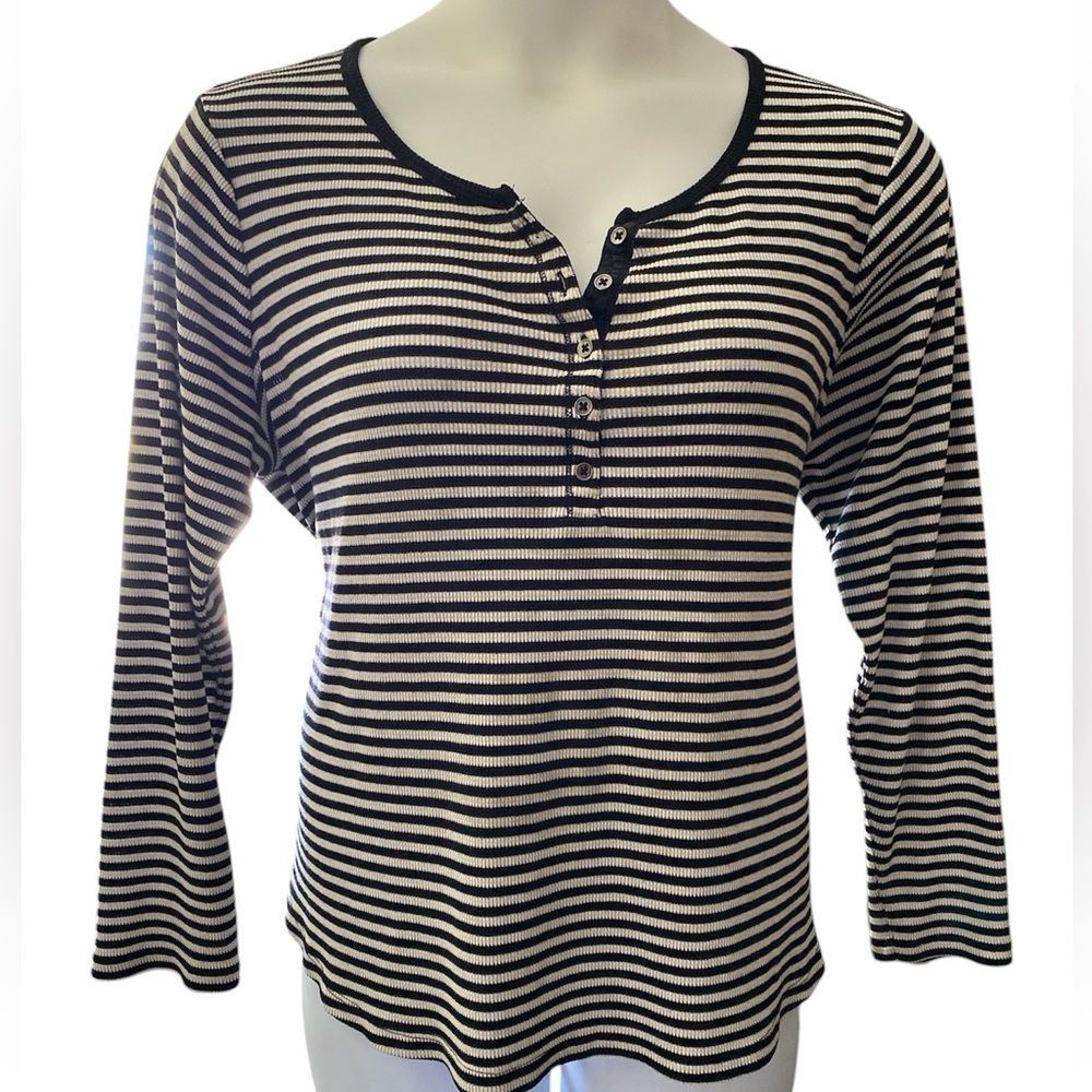 20) Liz Claiborne Striped Black and White Women's Top